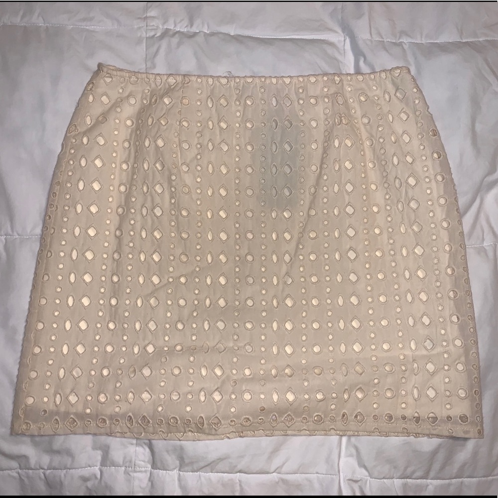 Francesca’s Ivory Pencil Skirt